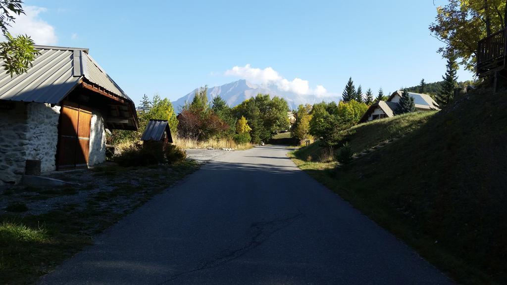 Studio Barcelonnette Ubaye, Provence Enchastrayes 外观 照片