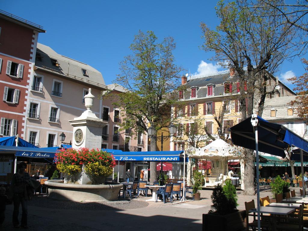 Studio Barcelonnette Ubaye, Provence Enchastrayes 外观 照片